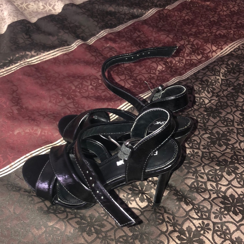 Fashion nova heels